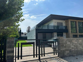 Szil-Luxury Apartman, Zamárdi